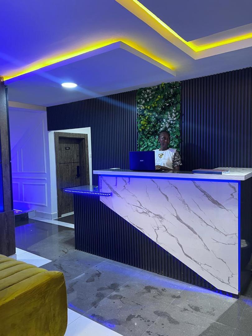 איקג'ה Villa Palazzo Hotel 2 מראה חיצוני תמונה