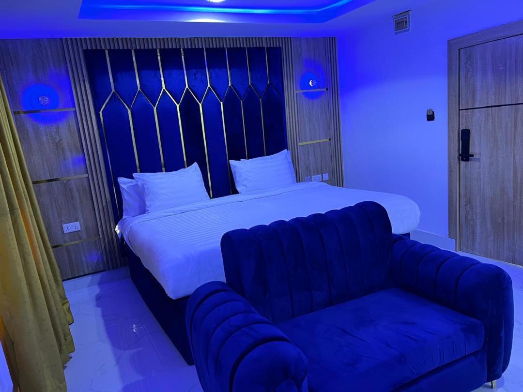 איקג'ה Villa Palazzo Hotel 2 מראה חיצוני תמונה