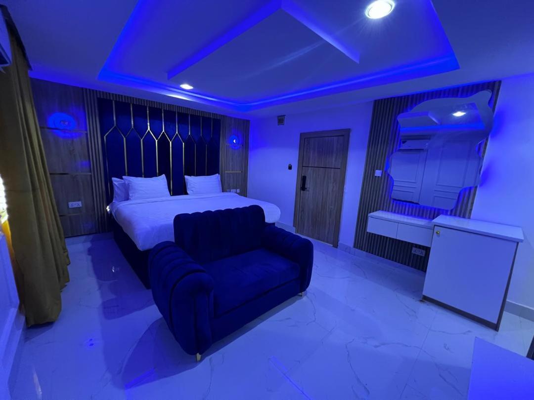 איקג'ה Villa Palazzo Hotel 2 מראה חיצוני תמונה