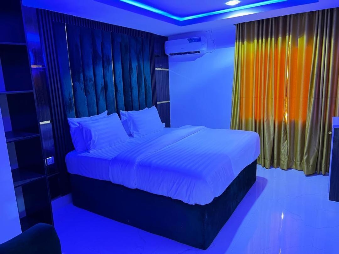 איקג'ה Villa Palazzo Hotel 2 מראה חיצוני תמונה