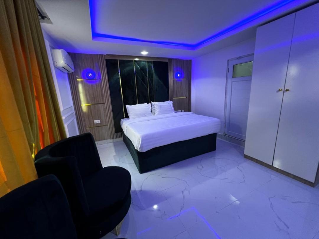 איקג'ה Villa Palazzo Hotel 2 מראה חיצוני תמונה