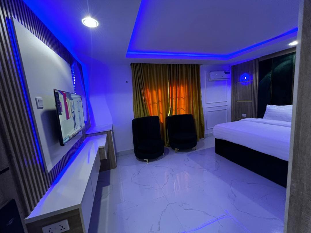 איקג'ה Villa Palazzo Hotel 2 מראה חיצוני תמונה