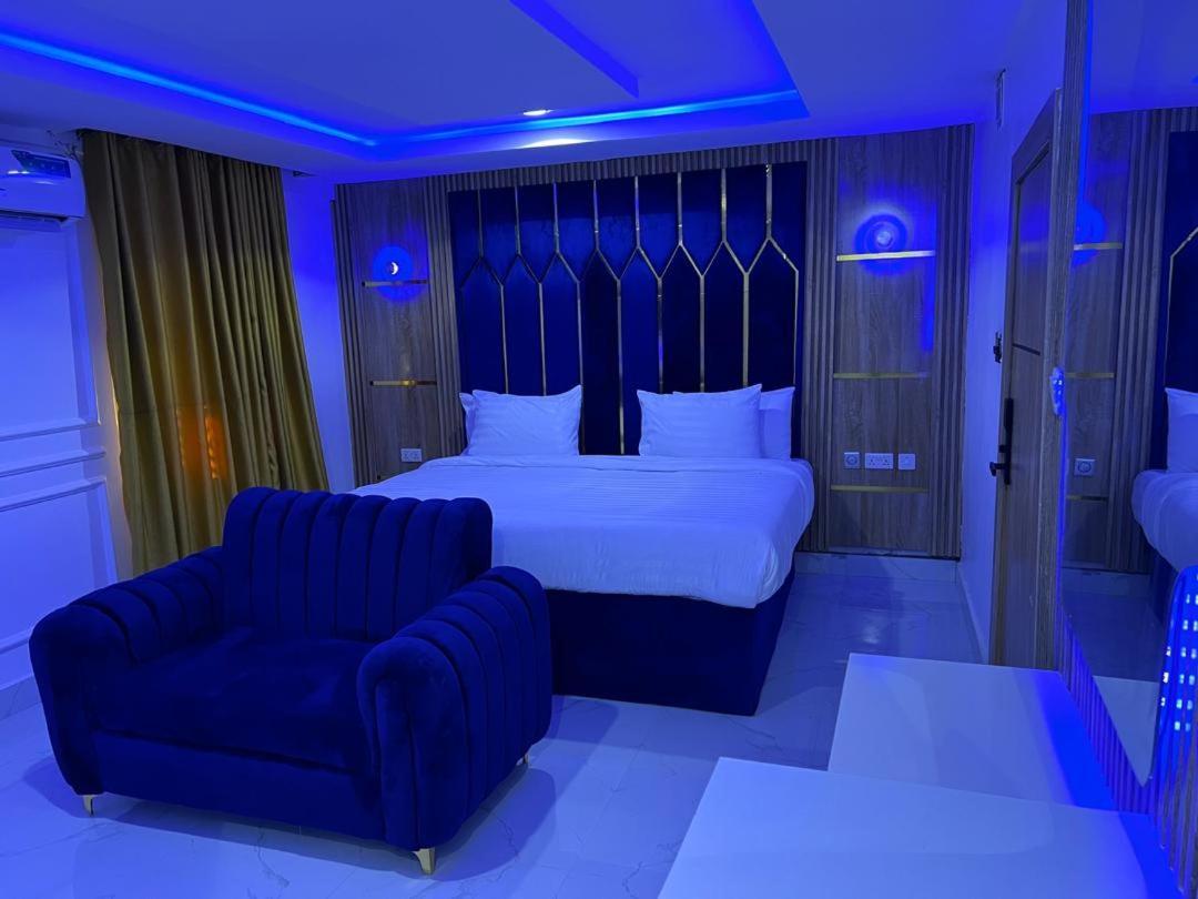 איקג'ה Villa Palazzo Hotel 2 מראה חיצוני תמונה