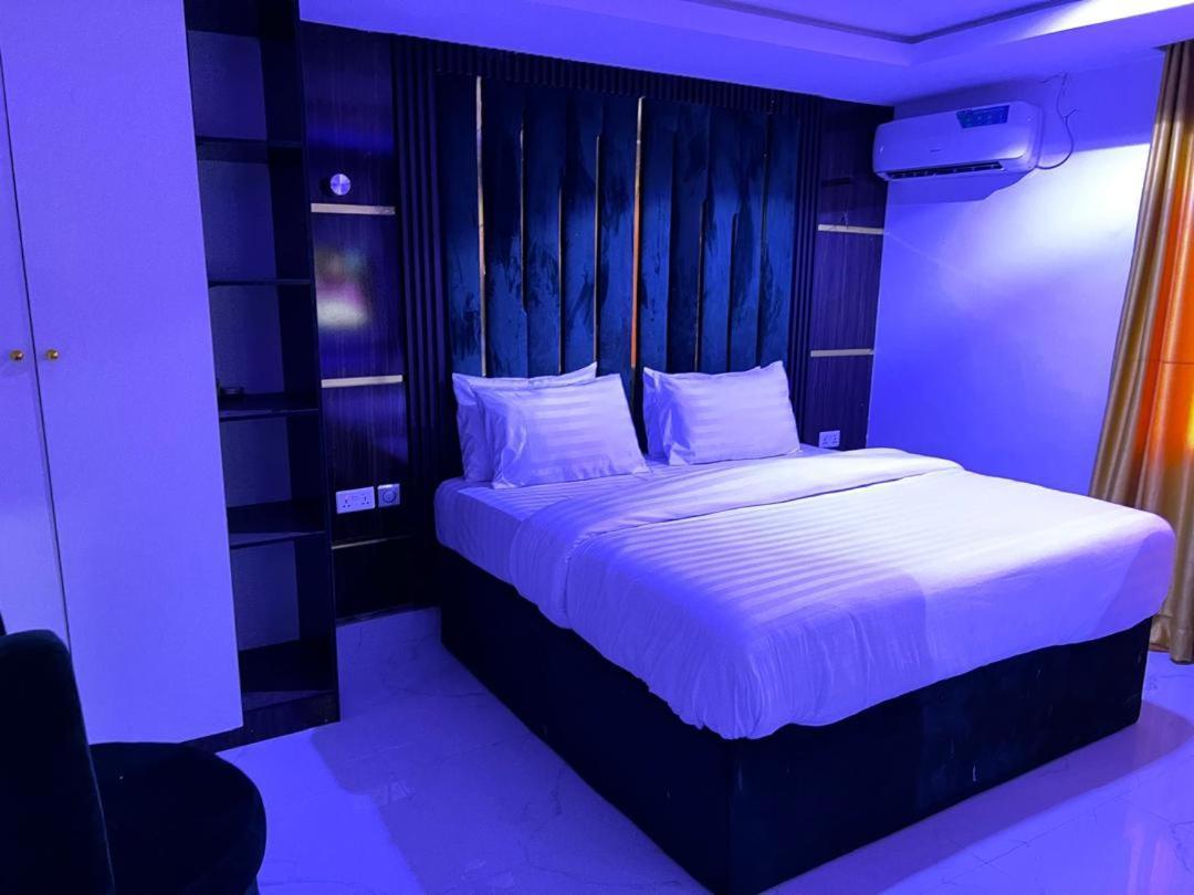 איקג'ה Villa Palazzo Hotel 2 מראה חיצוני תמונה