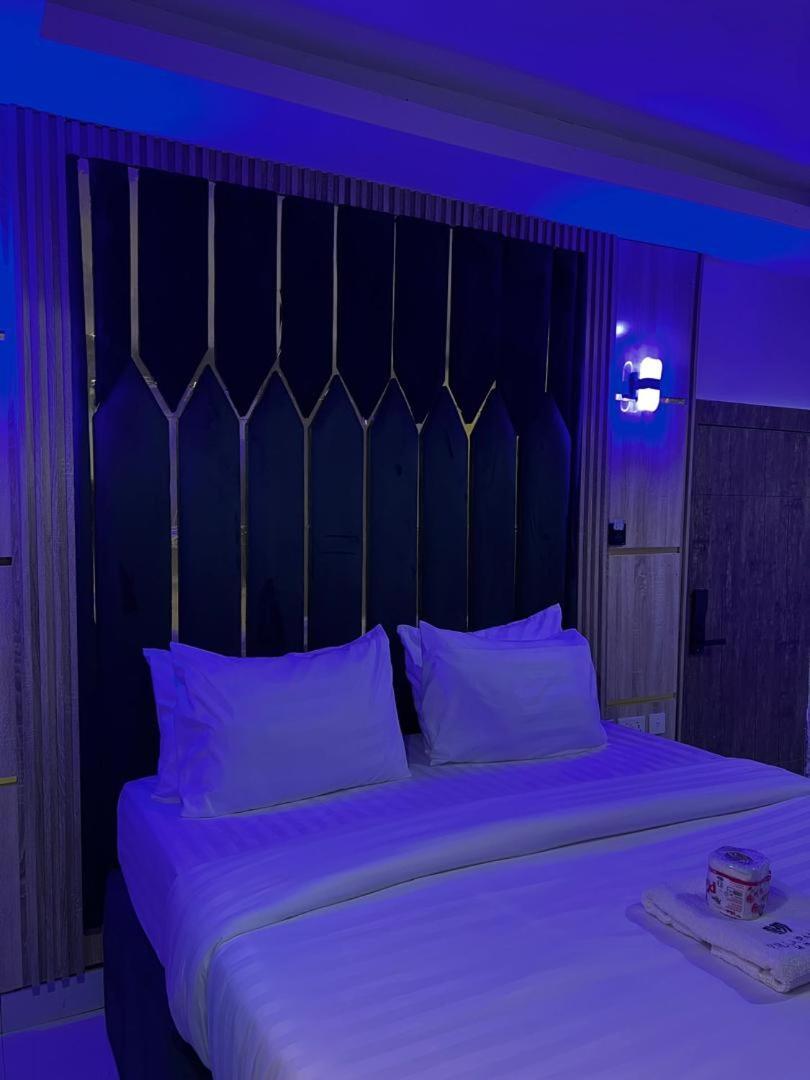 איקג'ה Villa Palazzo Hotel 2 מראה חיצוני תמונה